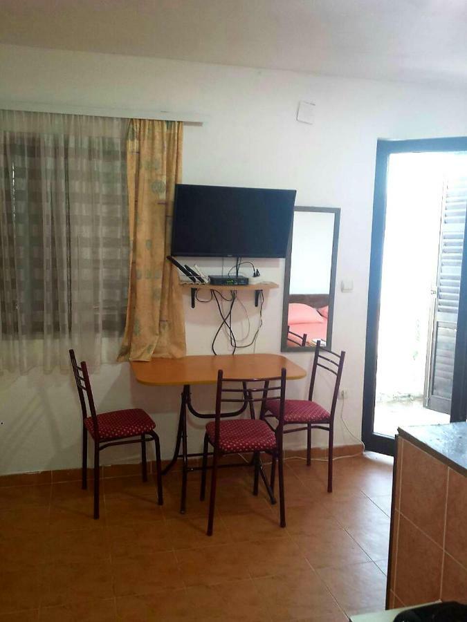 Apartments Ceca Tivat Exterior photo